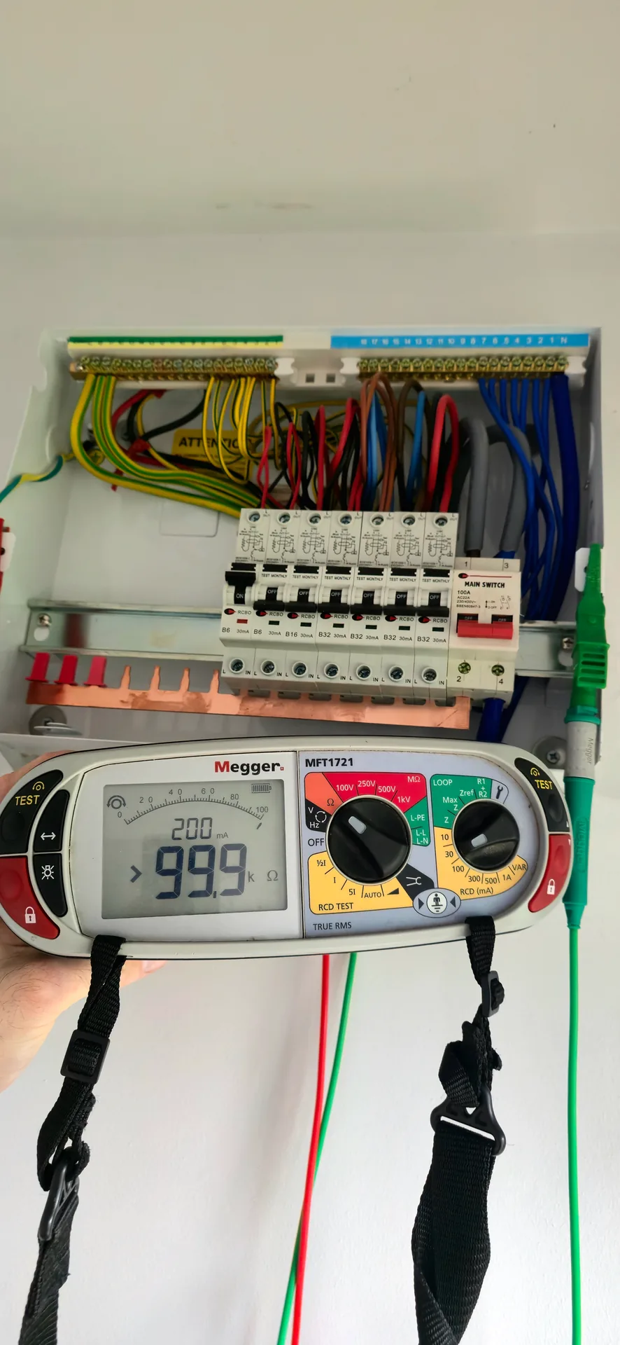 Consumer unit electrical testing with Megger MFT1721